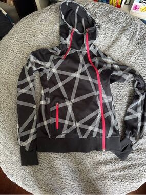 The North Face Black Geometric Hoodie Jacket with Pink Zippers